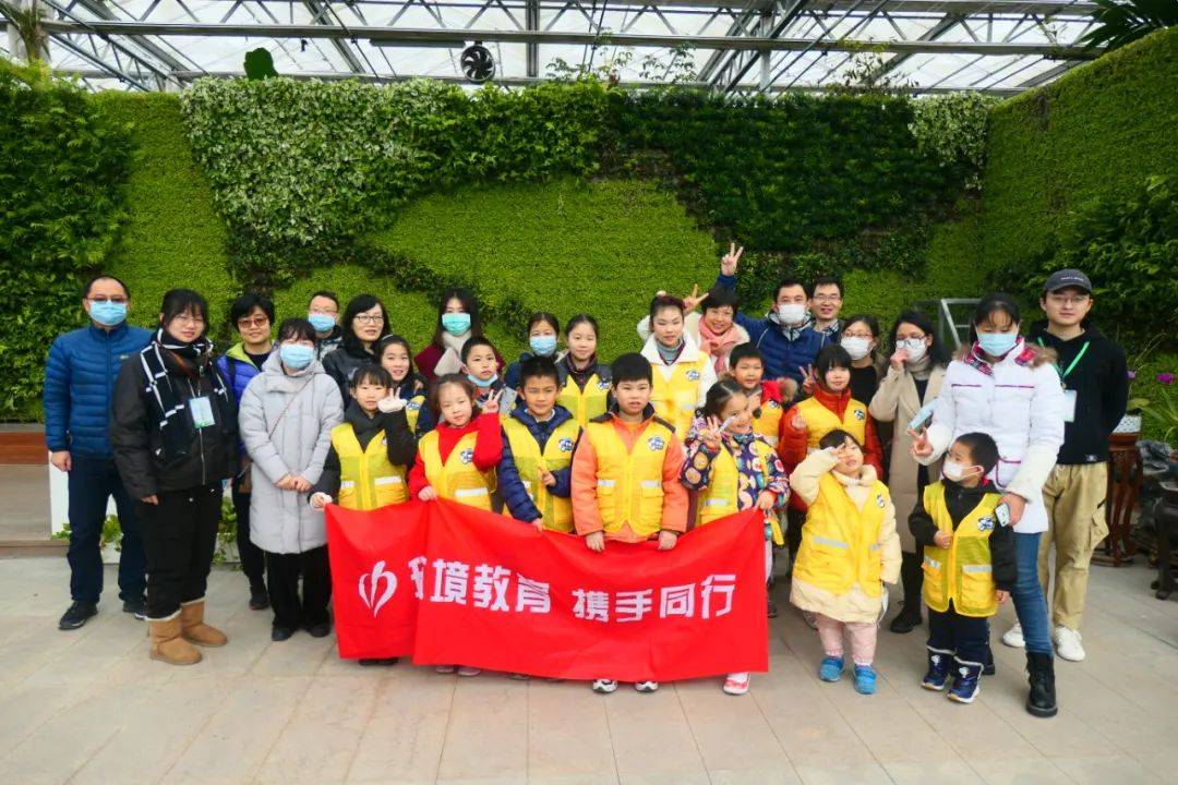 小鬼最新动态，自然美景探索之旅启程！