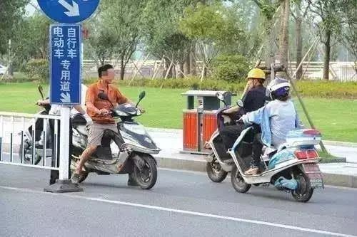 书法艺术中心 第206页