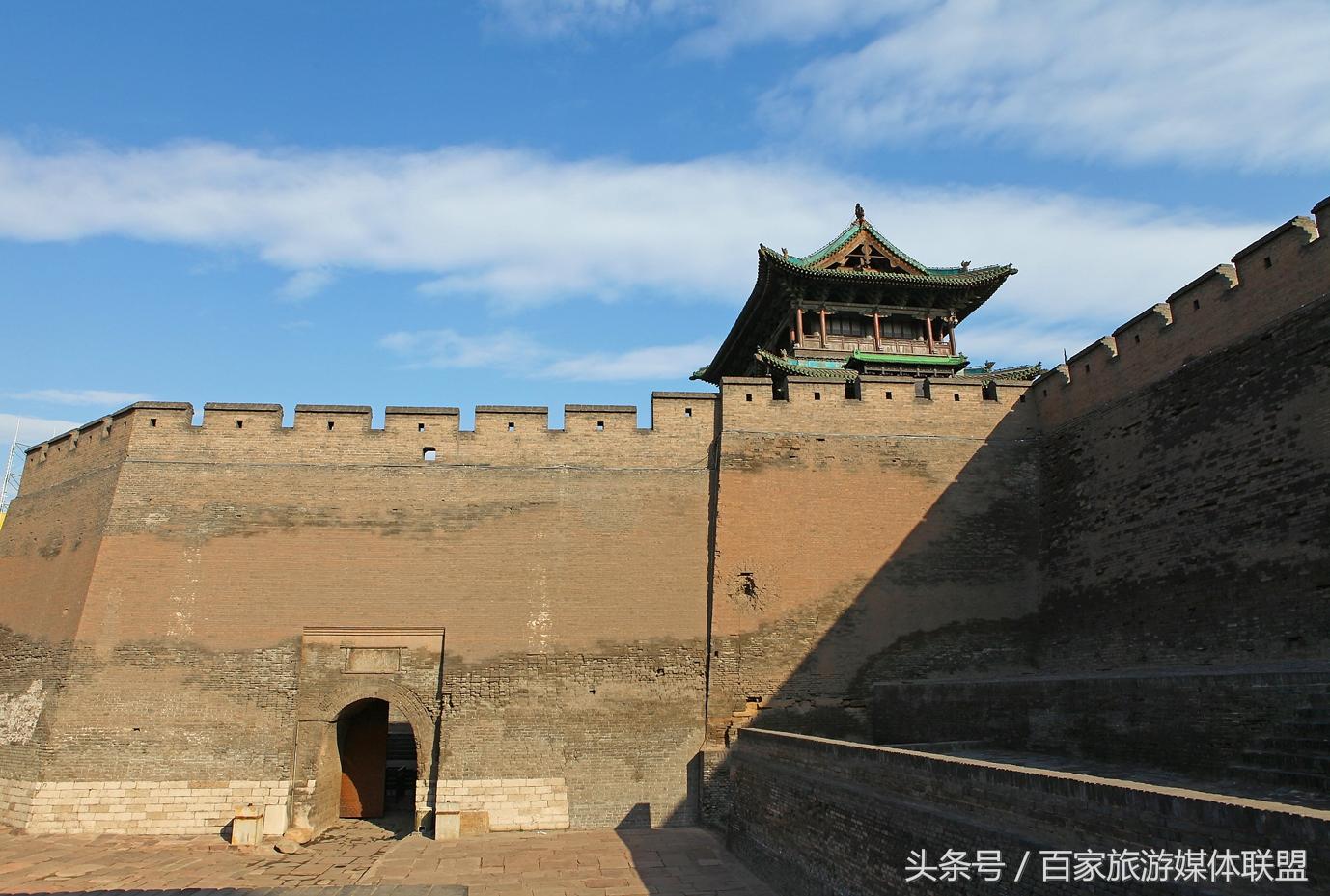 腾讯QQ最新版本探索之旅，小巷中的隐藏宝藏揭秘！